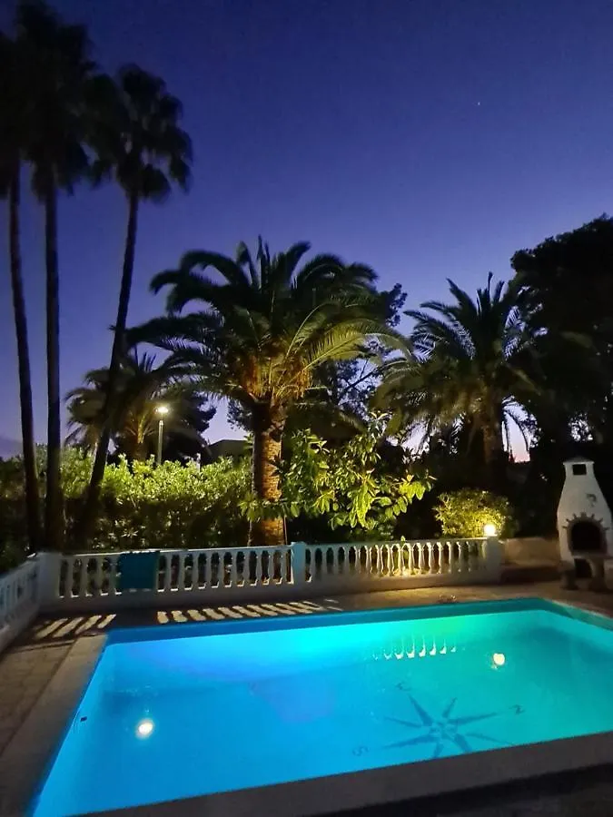 Private Villa Mit Eigenem Pool Unter Palmen Cala Llenya